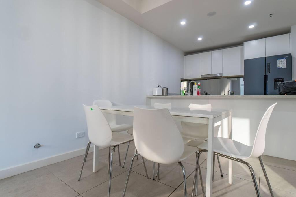 Close To Everything Family Friend 2 Free Parking Apartment